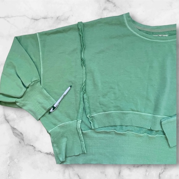 Free People We The Free Cropped Camden Sweatshirt in Meadow Size XL NEW $78.00 - Picture 8 of 16
